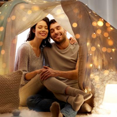 5 Pași prin care poți aduce echilibrul în relație după naștere