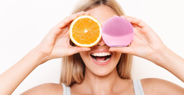 Regim de skincare: trucuri simple pentru un ten impecabil