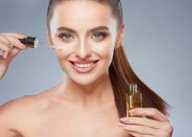 Acidul ferulic în skincare: de ce apare lângă alte ingrediente vedetă și ce e bine să știi despre el