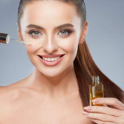 Acidul ferulic în skincare: de ce apare lângă alte ingrediente vedetă și ce e bine să știi despre el