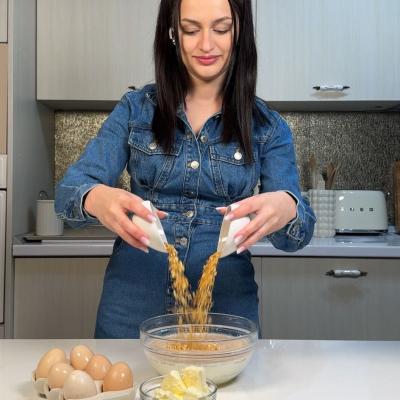 Cea mai simplă rețetă de cozonac de Paște recomandată de influencerul Andreea Olăraș