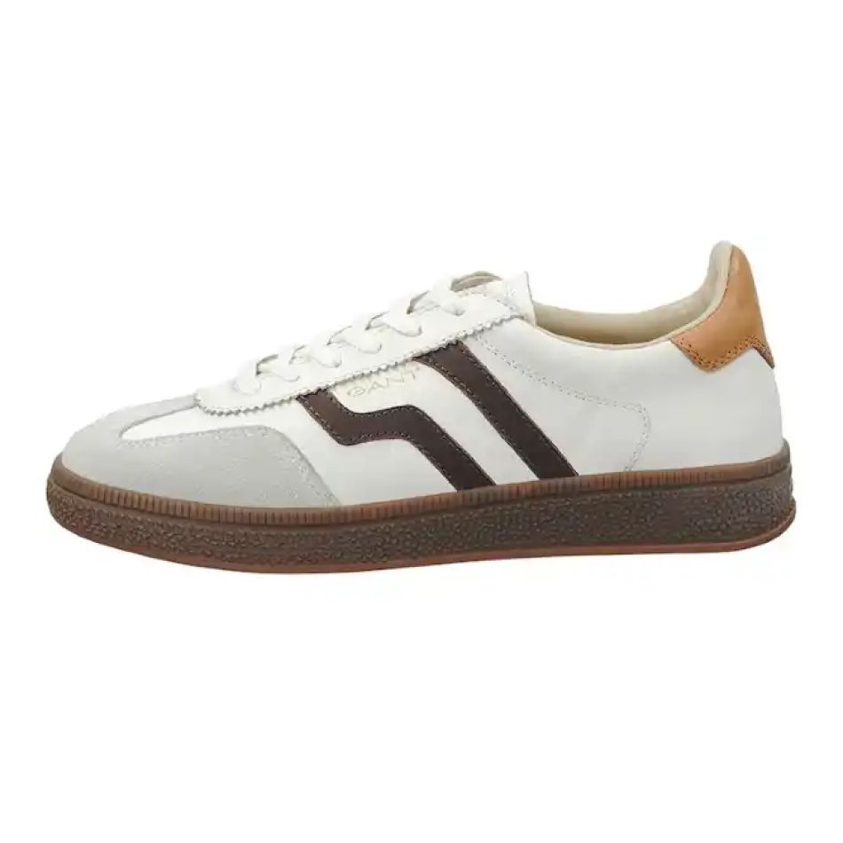 Încălțăminte sport de damă: 20 de perechi de adidași pentru sezonul de primăvara 2024