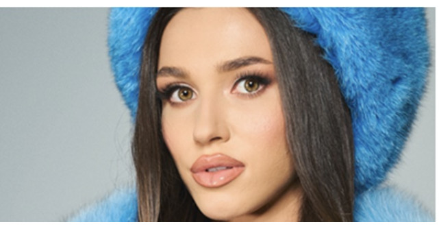 Ioana Ignat aduce magia Sărbătorilor mai aproape cu un nou colind: Crăciun din nou