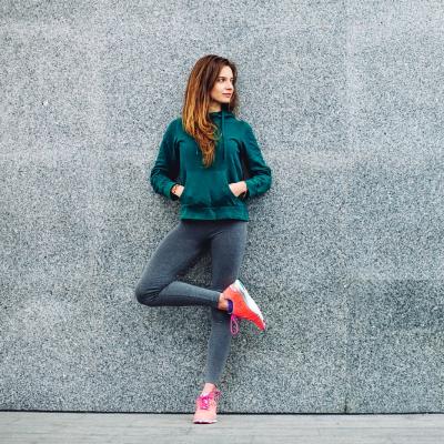 Reduceri de Black Friday pe eMAG: echipamente sportive damă