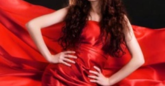 Frumoasa indragostita: 4 look-uri de Valentine's Day