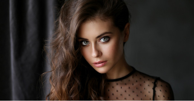 Lentile de contact pentru ochi fermecatori