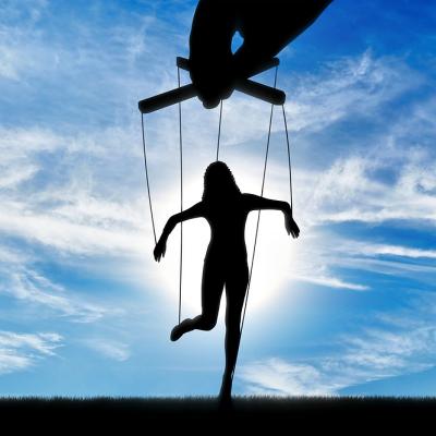 4 semne ca ai de-a face cu un manipulator