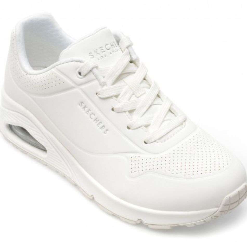 Încălțăminte sport de damă: 20 de perechi de adidași pentru sezonul de primăvara 2024