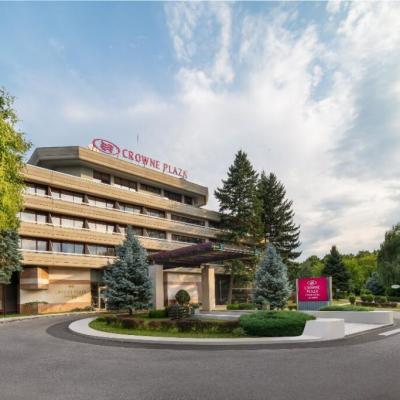 Crowne Plaza, de 25 ani în România