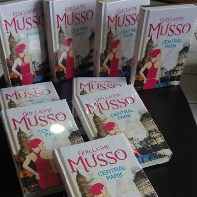Guillaume Musso, cel mai bine vandut autor francez, va invita la lectura