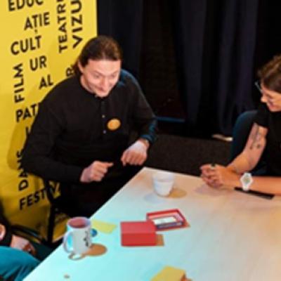 Interviu Monica Anastase, creatoarea evenimentului Om Cu Om: O platformă pentru întâlniri reale între oameni asumați