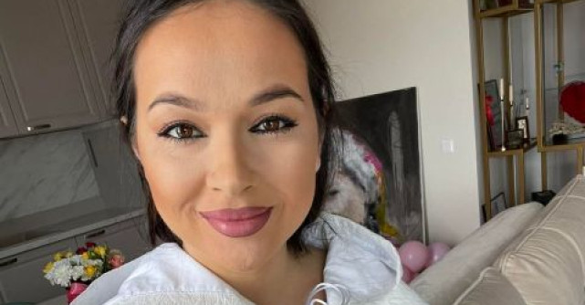 Vlăduța Lupău a plecat în America pentru a se întâlni cu fanii! Cu cine a rămas fiul ei, Iair?