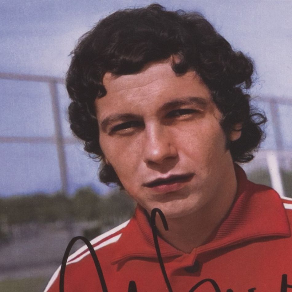 Lucescu, Nadia, Schumacher, Halep și Doroftei scoși la...licitație
