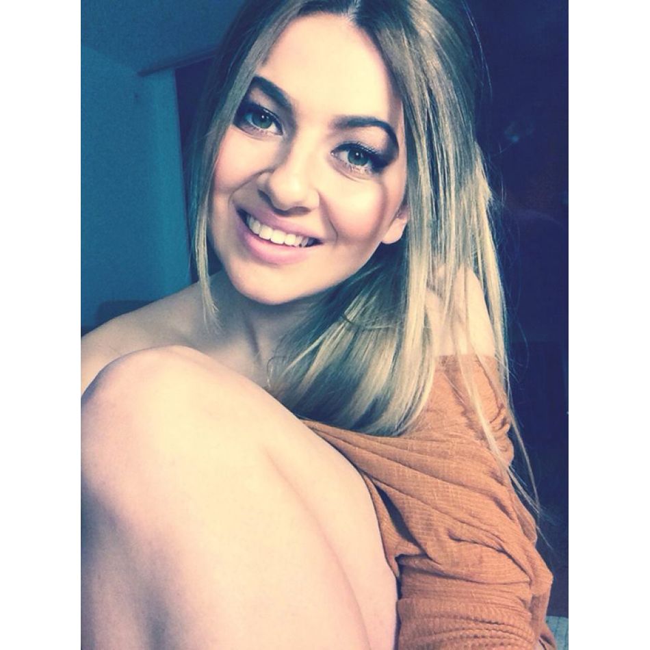 Lidia Buble și-a schimbat poza de profil de pe toate conturile sale cu una neagră. Ce a pățit artista?