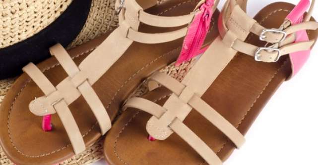 Shopping: Sandale cu talpa joasa pentru vara