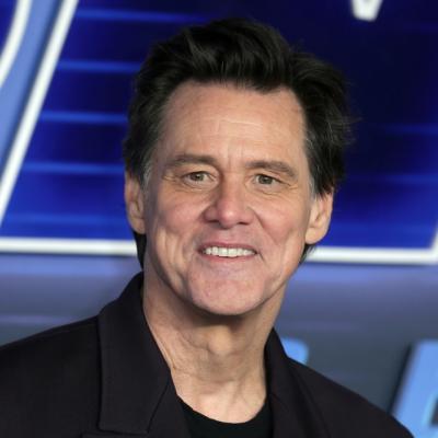 Jim Carrey șochează la Premiile Cesar 2026. Noul look al actorului a stârnit teorii conspiraționiste