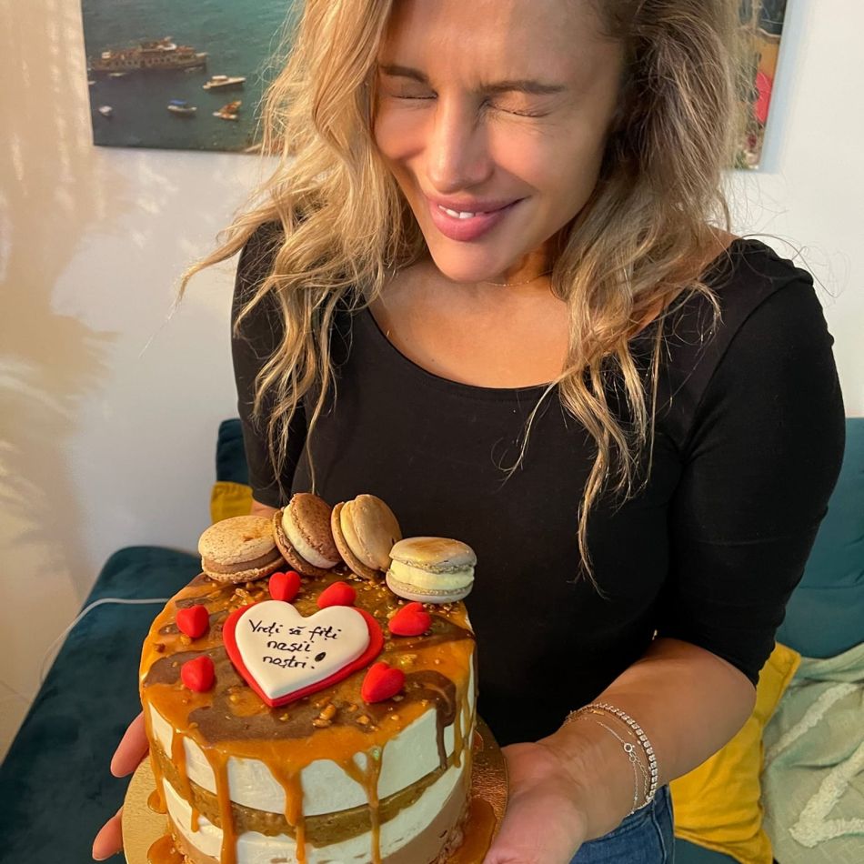 Lora, nevoită să își schimbe stilul de viață din cauza problemelor de sănătate! Cum se simte acum artista?