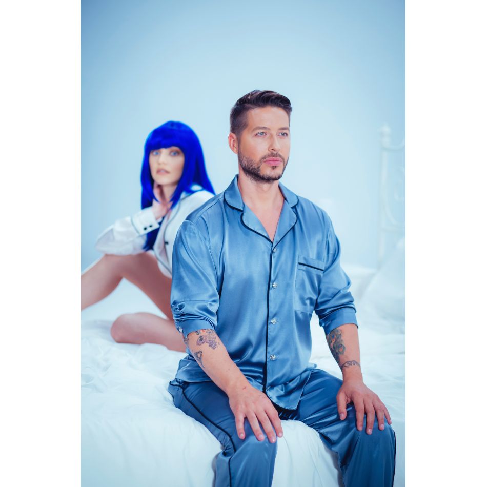 JORGE, SURPRINS DE CĂTRE SOȚIE ÎN PAT CU ALTĂ FEMEIE