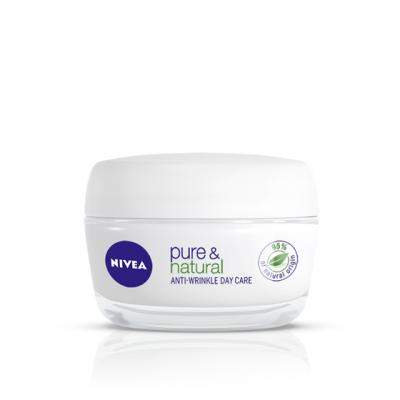 NIVEA pure & natural. Descopera puterea naturii pentru un ten vizibil mai tanar