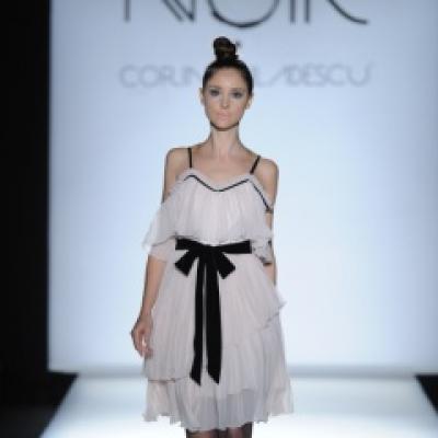 Corina Vladescu: 'Strazile din Romania sunt lipsite de curaj in vestimentatie'