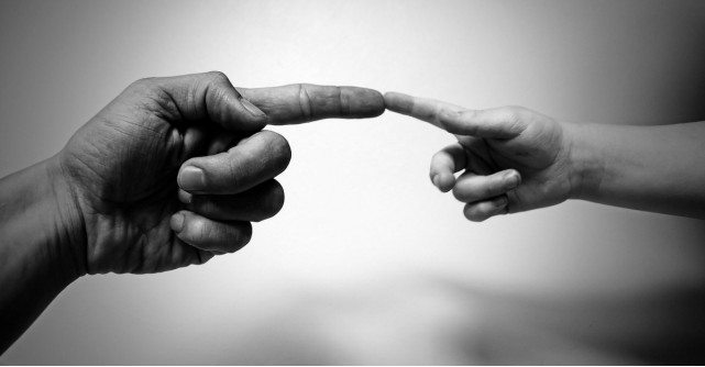 La Bibliotheque: Miracolele se intampla celor care cred in ele