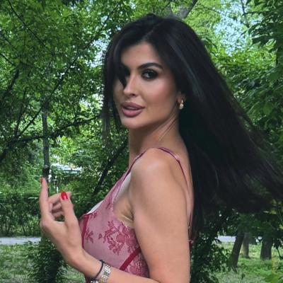 Mădălina Pamfile, apariție de senzație la mall: fosta asistentă TV a atras toate privirile