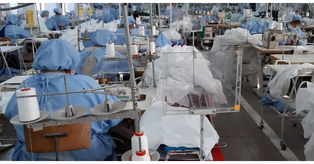 1949Târnava: În două săptămâni fabrica noastră a început producția de echipamente medicale