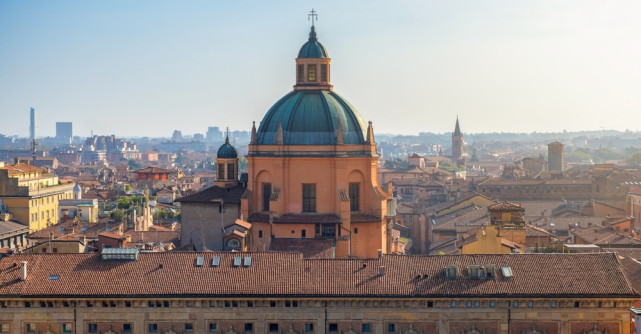 Bologna - ghid complet pentru vizitarea orașului italian