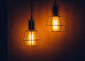 Greșeala pe care o fac mii de oameni când își aleg iluminarea în casă