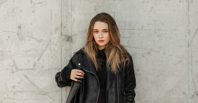 Sfaturi pentru a te bucura mai mult timp de hainele din piele 