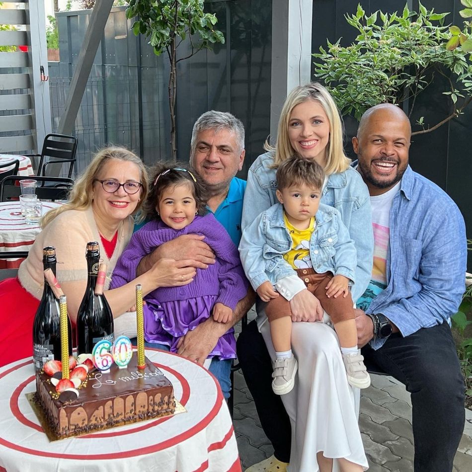 Cabral, adevărul din spatele camerei de filmat: Jucăm bogăția, opulența și fericirea