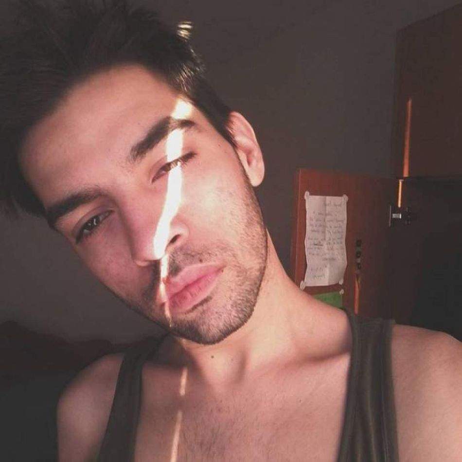 David Pușcaș are o nouă mamă adoptivă. Luminița Anghel nu mai vrea să audă de el, iar o altă vedetă i-a luat locul!