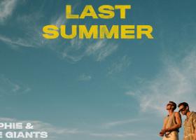 FAST BOY colaborează cu Moby și Sophie and the Giants pentru un nou imn synth-pop, intitulat 'Last Summer'