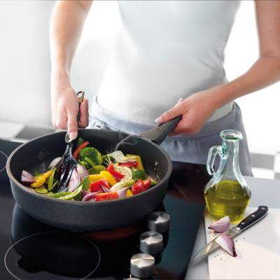 Cum sa scapi de petele de arsura de pe vasele de gatit