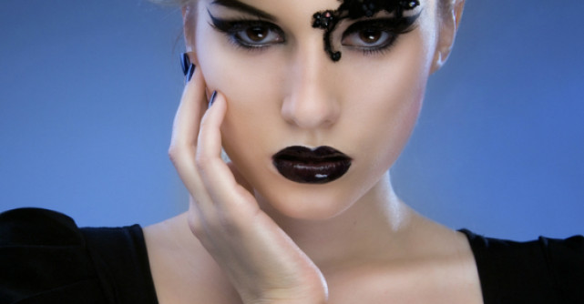 Video: Lansare cu fast - Cele mai frumoase rochii negre!