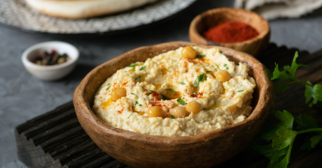 De ce sa incluzi humusul in alimentatia ta?