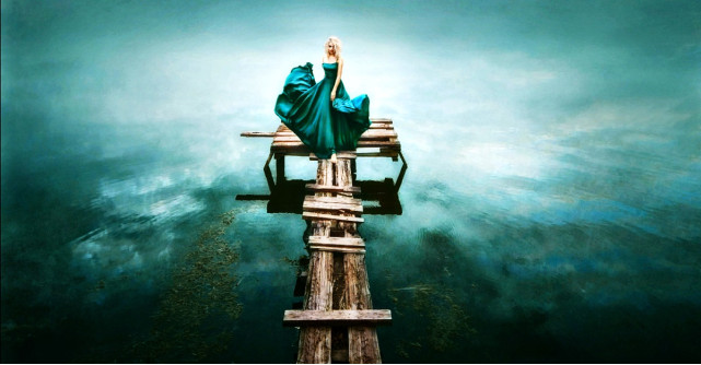 Interpretarea viselor: Ce simbolizeaza APA in visele tale si ce mesaje iti trimite subconstientul