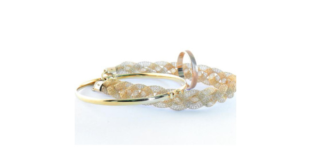 Tendinte in bijuterii in vara 2012