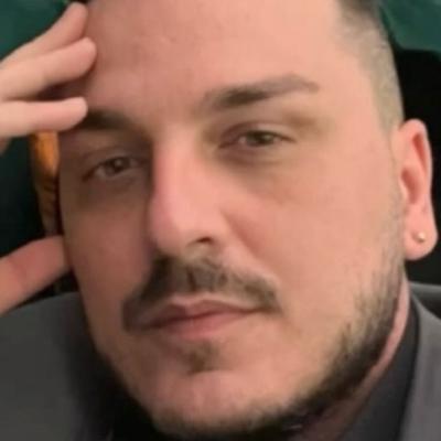 Makaveli își retrage candidatura la Primăria Capitalei și o susține pe Anca Alexandrescu