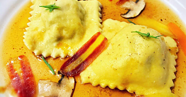 Supa cu paste, noul tau pranz preferat in sezonul rece: Se prepara intr-o singura oala si dureaza 30 de minute