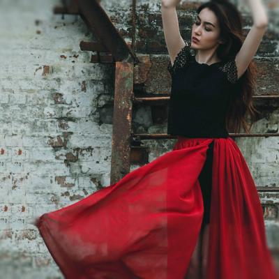 Rochii ce imbina texturi diferite