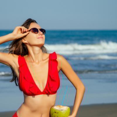 Costumul de baie în două piese: Vedeta verii