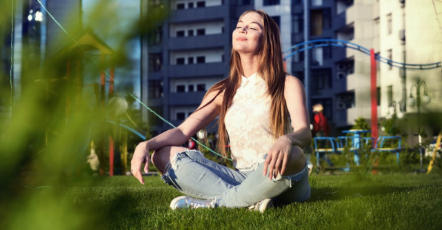 Te compari cu ceilalti? Nu pica in capcana in care iti pierzi stima de sine!