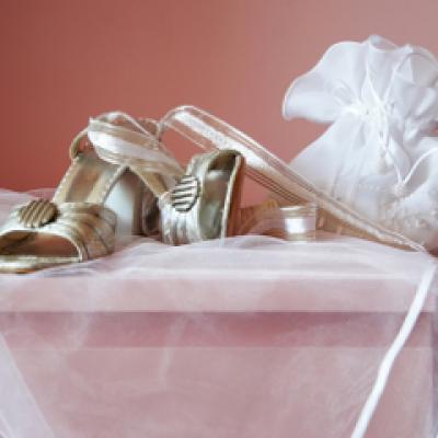 38 Accesorii si pantofi pentru mirese in 2012