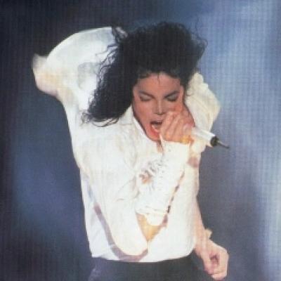 [VIDEO] Noul album Michael Jackson a fost lansat pe internet
