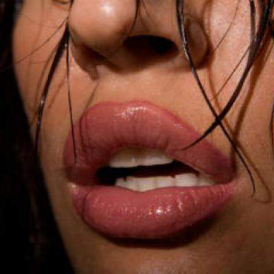 Cu ce boli te poti 'pricopsi' de la sexul oral?