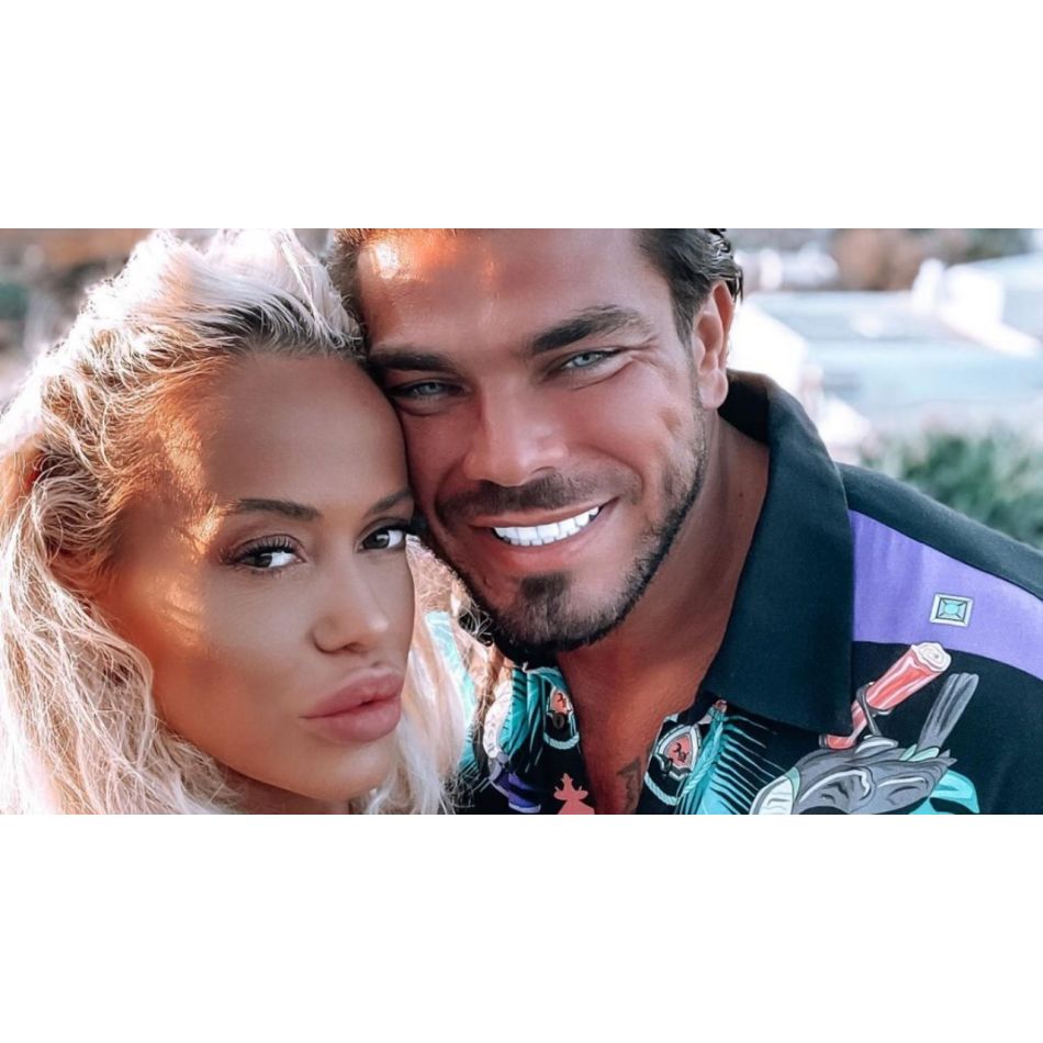 Anda Adam, indecisă în legătură cu locația nunții. Cum s-a cunoscut cu logodnicul ei, Yosif Eudor Mohaci?