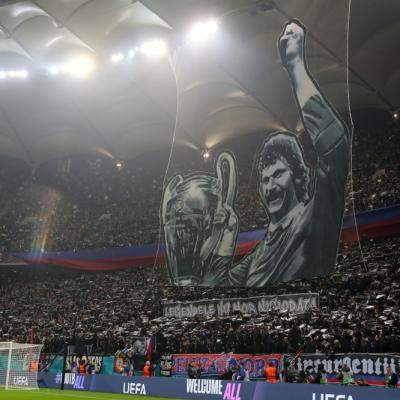 Statuie impresionantă pentru Helmut Duckadam, Eroul de la Sevilla. Momentul care a emoționat o țară întreagă