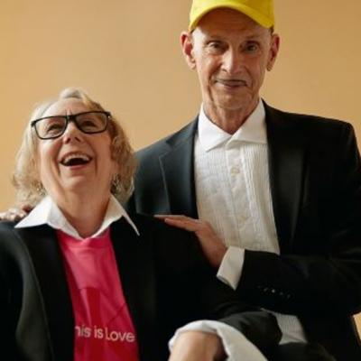 Calvin Klein celebrează familiile din comunitatea LGBTQIA+ în noua campanie „This is Love”