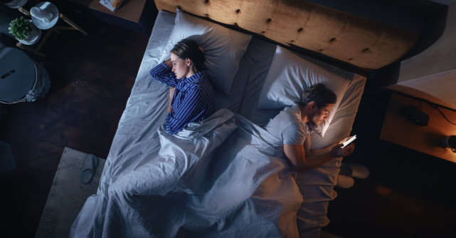 Dragă Alma, sunt bărbat și îmi înșel soția. Nu vreau sfaturi. Vreau să îți spun de ce. 